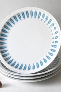 Lotus Plates. Danild / Cathrineholm. Danish design - Dinner / Lunch plates 8.25"