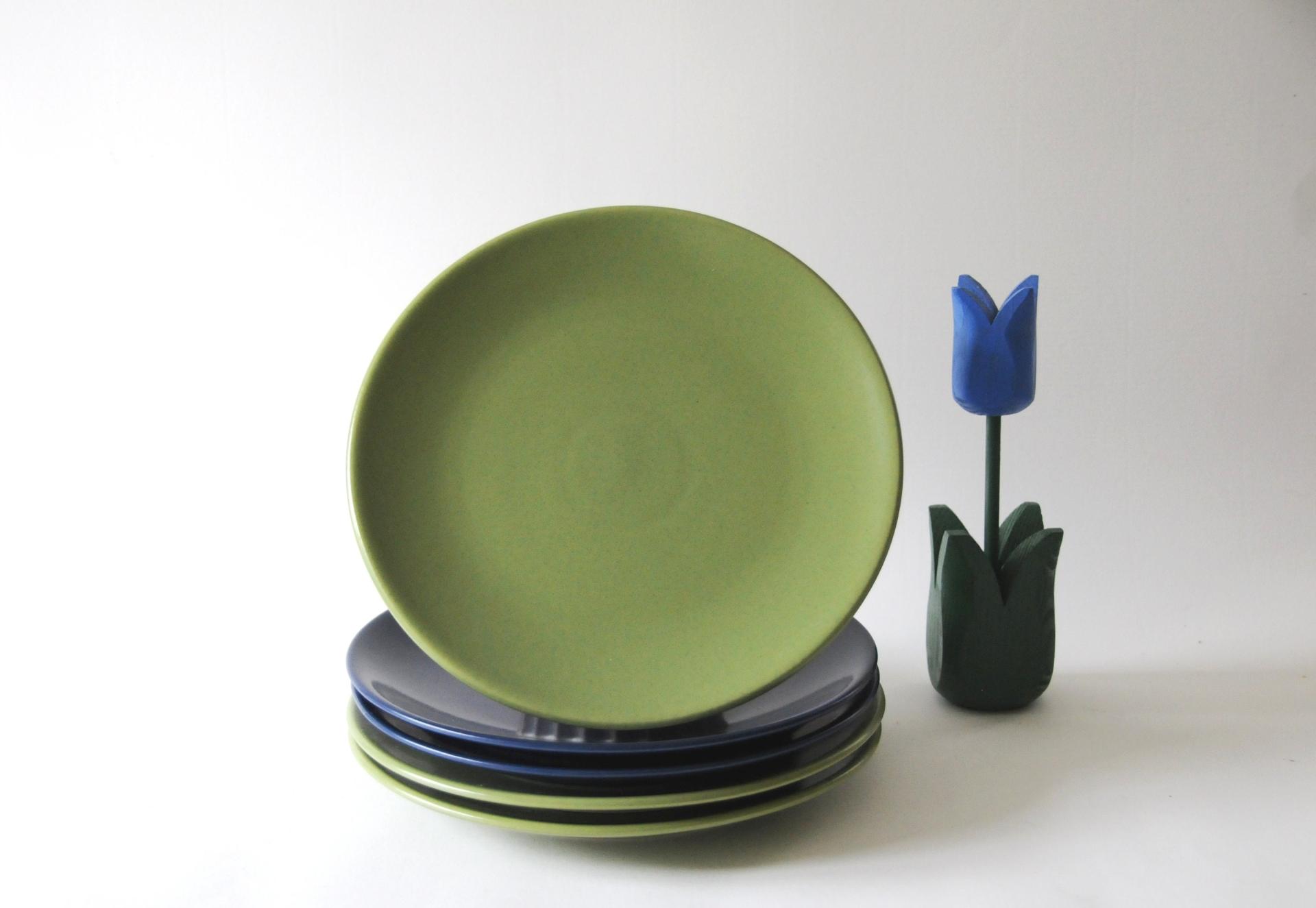 Höganäs Lunch Plates. Swedish Design by Marie-Louise Hellgren. Scandinavian Modern with Color Variations 