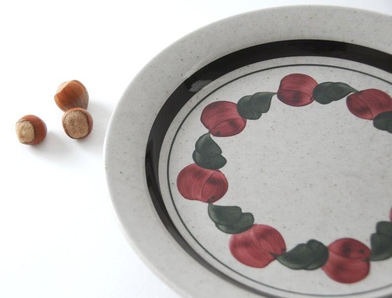 Rorstrand BIRGITTA. Large Dinner plate  by Jackie Lynd for Rorstrand. Scandinavian modern design