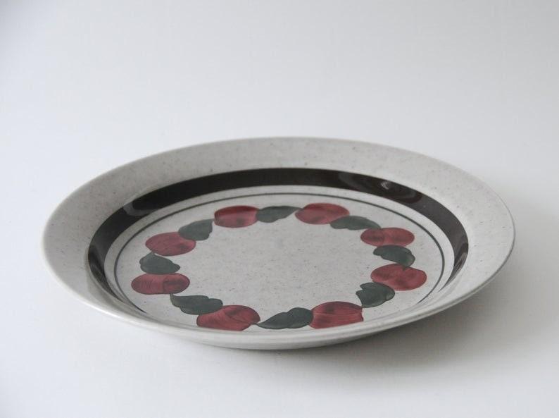 Rorstrand BIRGITTA. Large Dinner plate  by Jackie Lynd for Rorstrand. Scandinavian modern design