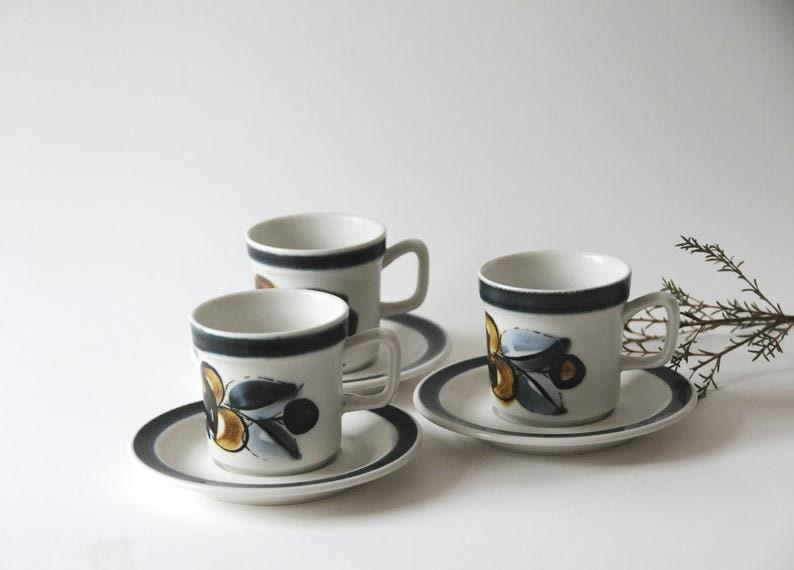 Inger Waage for Stavangerflint. SENJA Coffee Cup and saucer. Vintage Handpainted. Norwegian mid modern