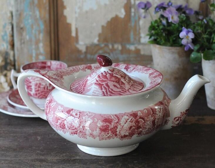 Teapot Pink Transferware by Wood & Sons. Beautiful Country Chic Tea pot Made in England. Collectible Woodsware