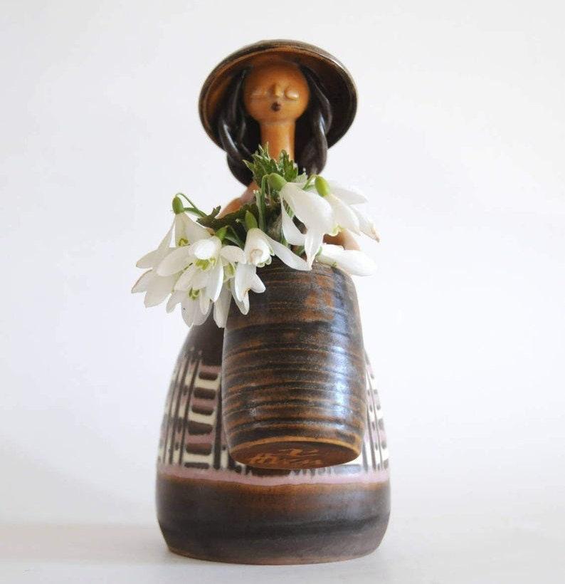 Swedish Flowergirl by Cay Cedergren. Mid century modern. 1960s ceramic. Vintage Studio Pottery