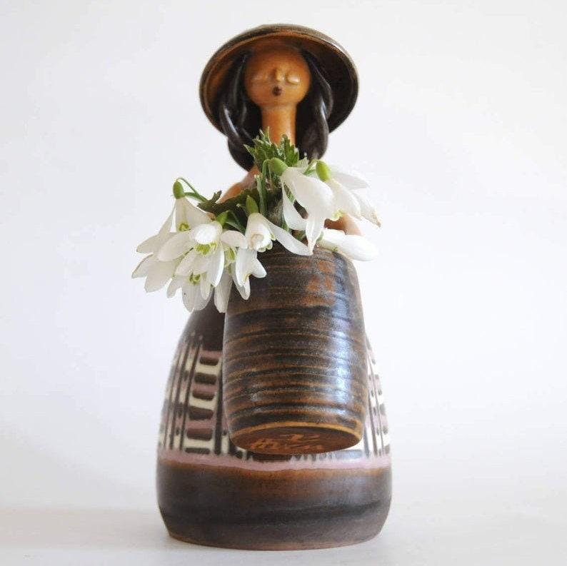 Swedish Flowergirl by Cay Cedergren. Mid century modern. 1960s ceramic. Vintage Studio Pottery