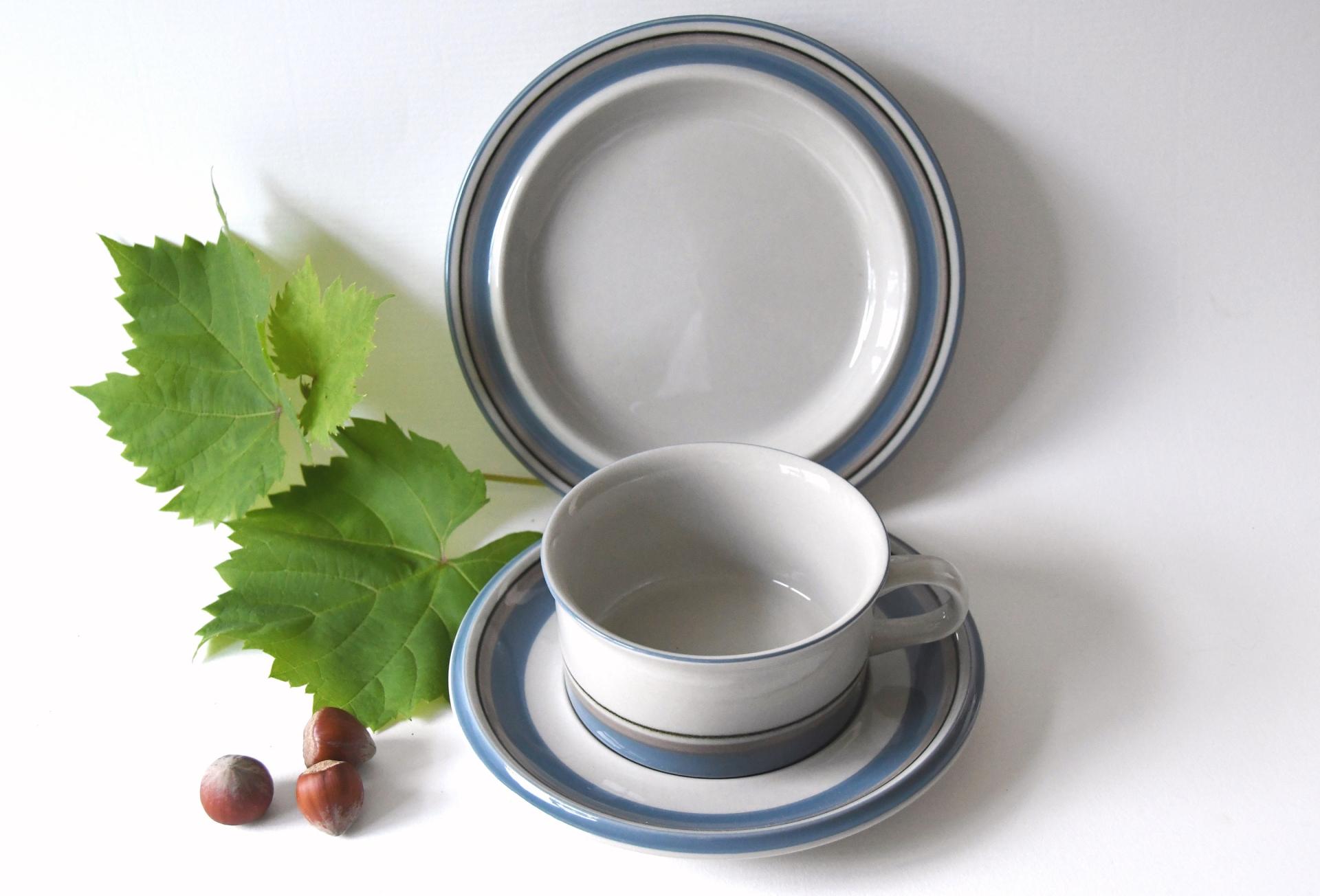 Arabia Finland UHTUA Tea Cup, Saucer and Plate by Ulla Procope and Inkeri Leivo. Trio set in beautiful condition