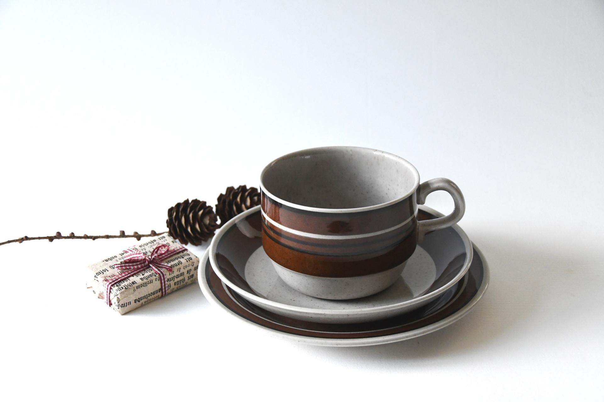 Rörstrand ISOLDE Tea Trio by Jackie Lynd. Large Cup Saucer and plate. Scandinavian modern Teacup set