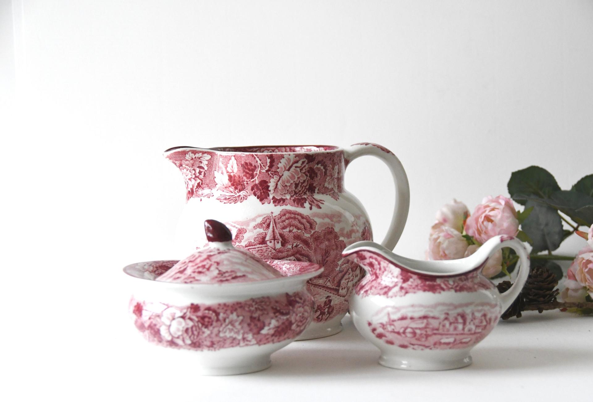 Pink Transferware by Wood & Sons. Sugar and Creamer. Beautiful Country Chic. Collectible Woodsware